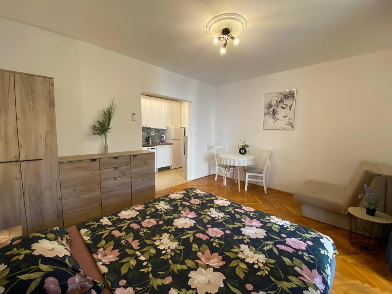 Alina'S Apartment Bečići 외부 사진